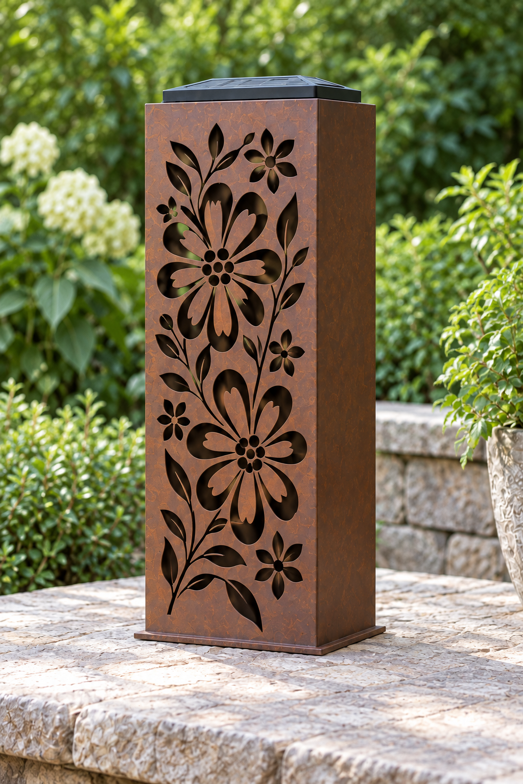 One-sided Blossom Glow luminary, one decorated face and plain adjacent panel