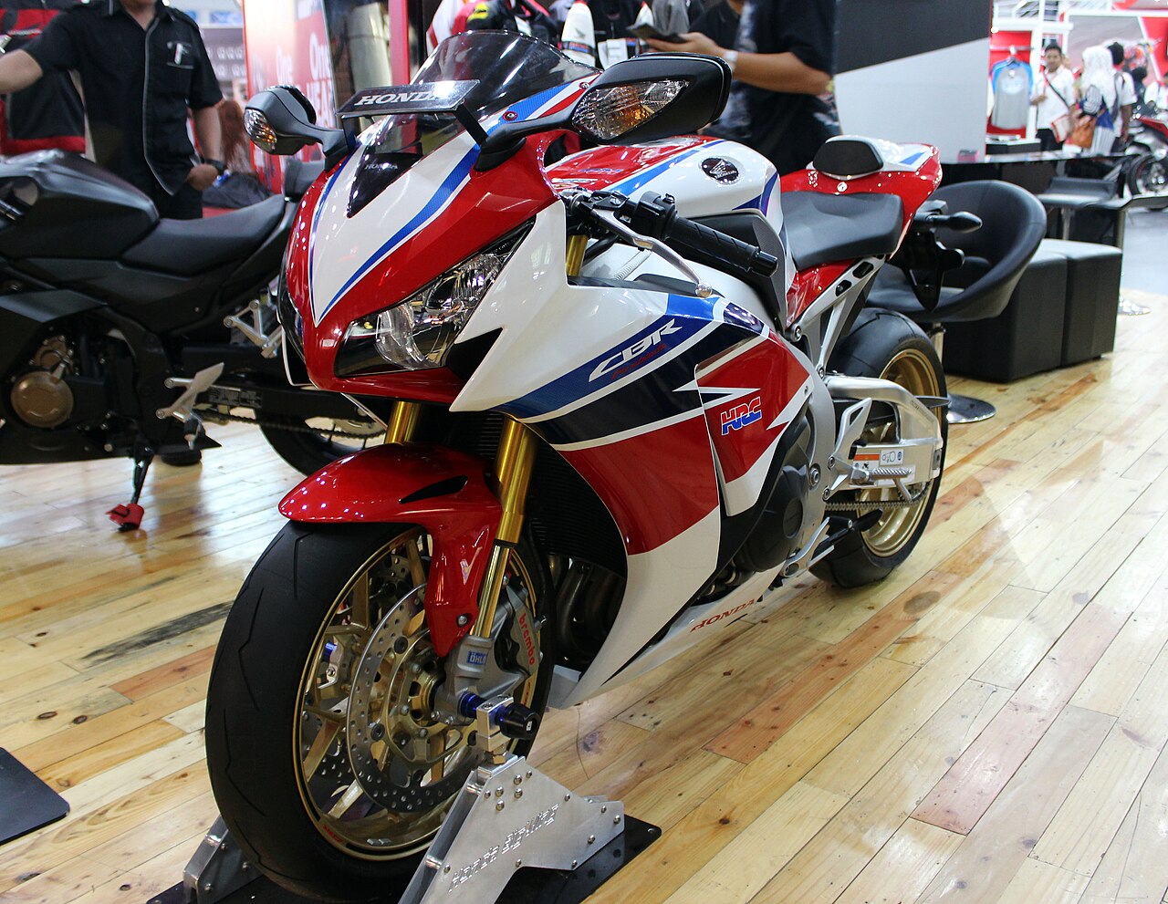 CBR1000RR 2012–2016 · Non-ABS Motorcycle